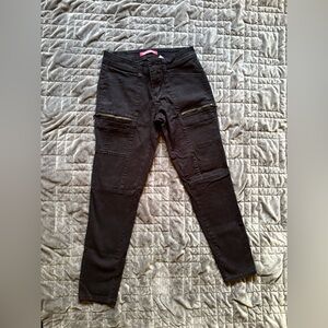 Unionbay Women's skinny Jeans with Zipper Details Black juniors size 3